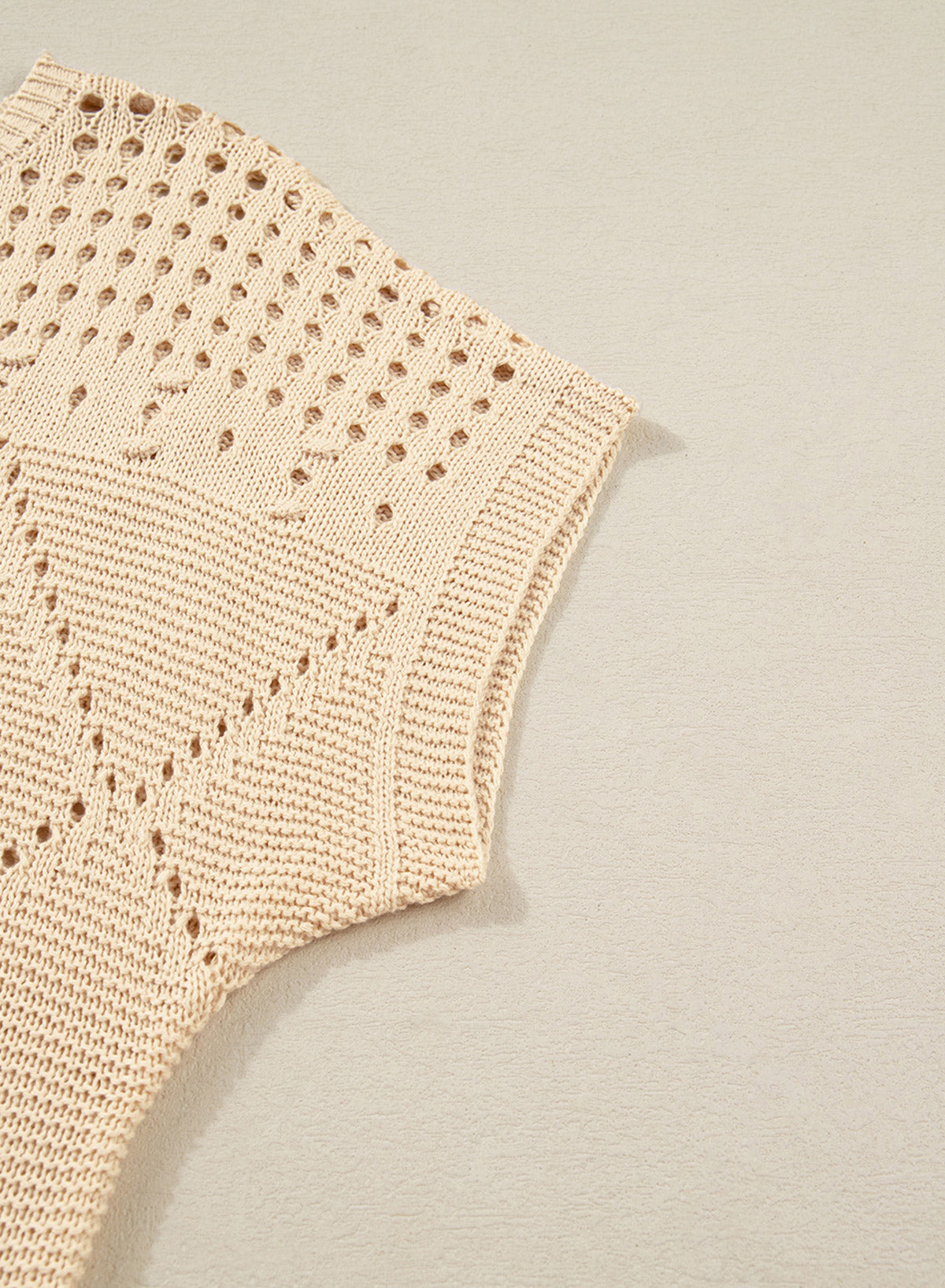 Solid Color Hollowed Detail Rhombus Pattern Knit Short Sleeve Sweater