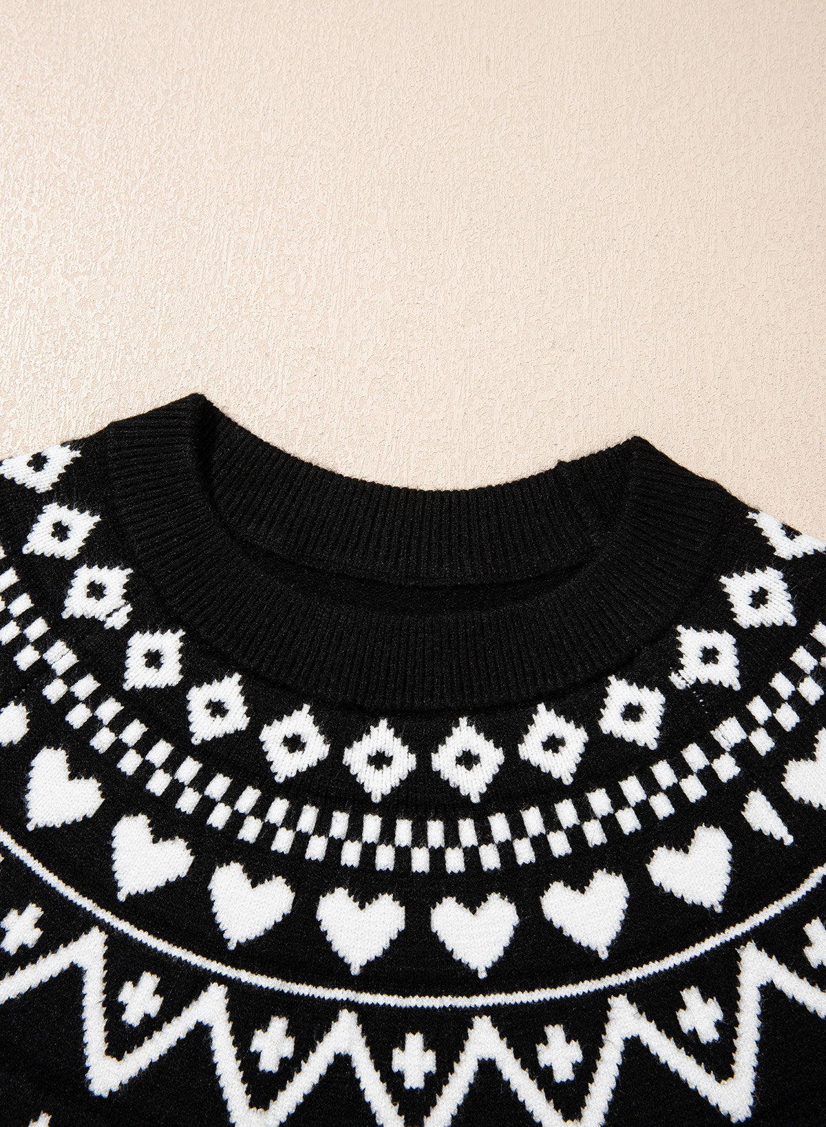 Festive Geometric Print Round Neck Shift Sweater