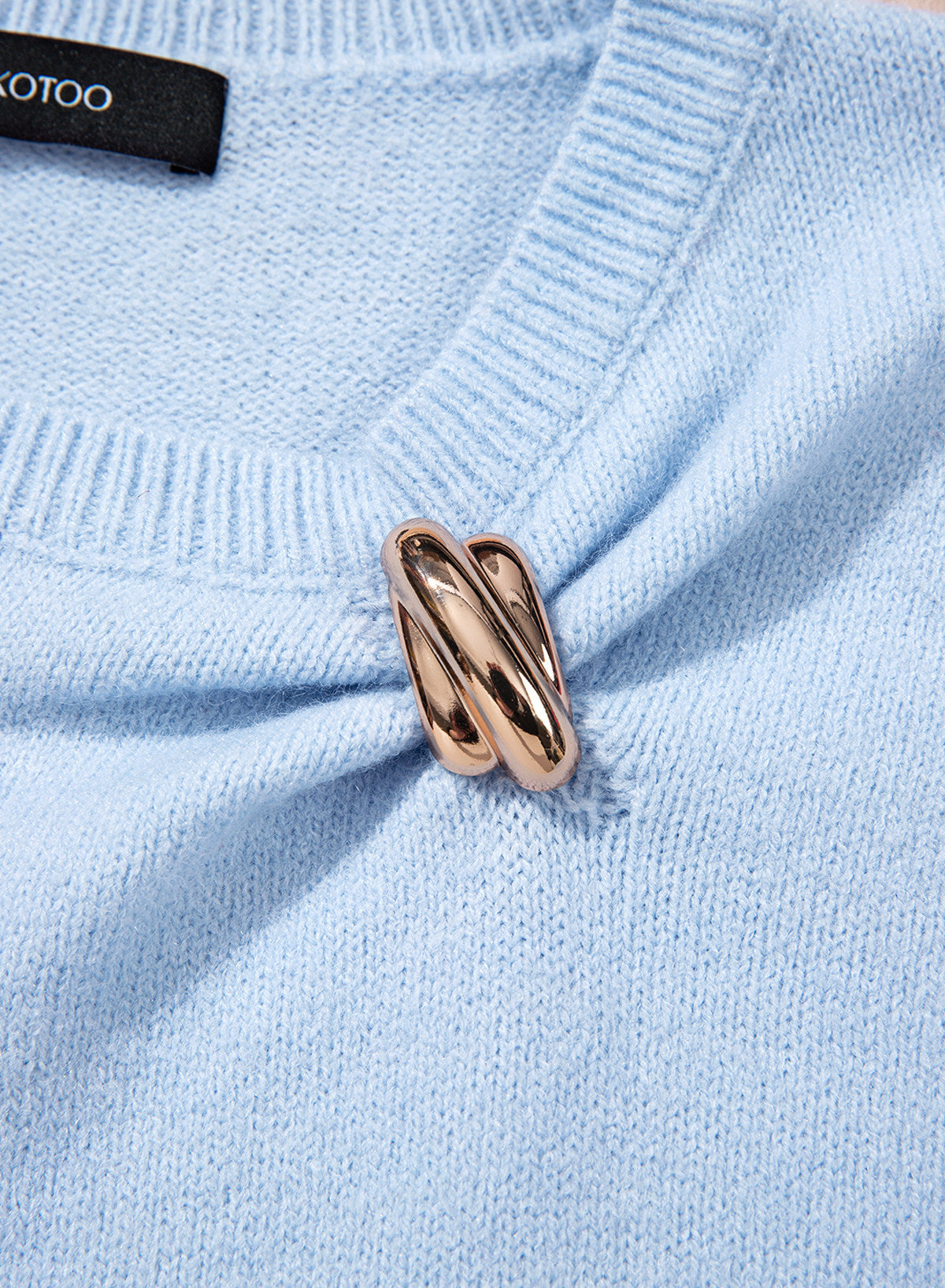 Pullover sweater