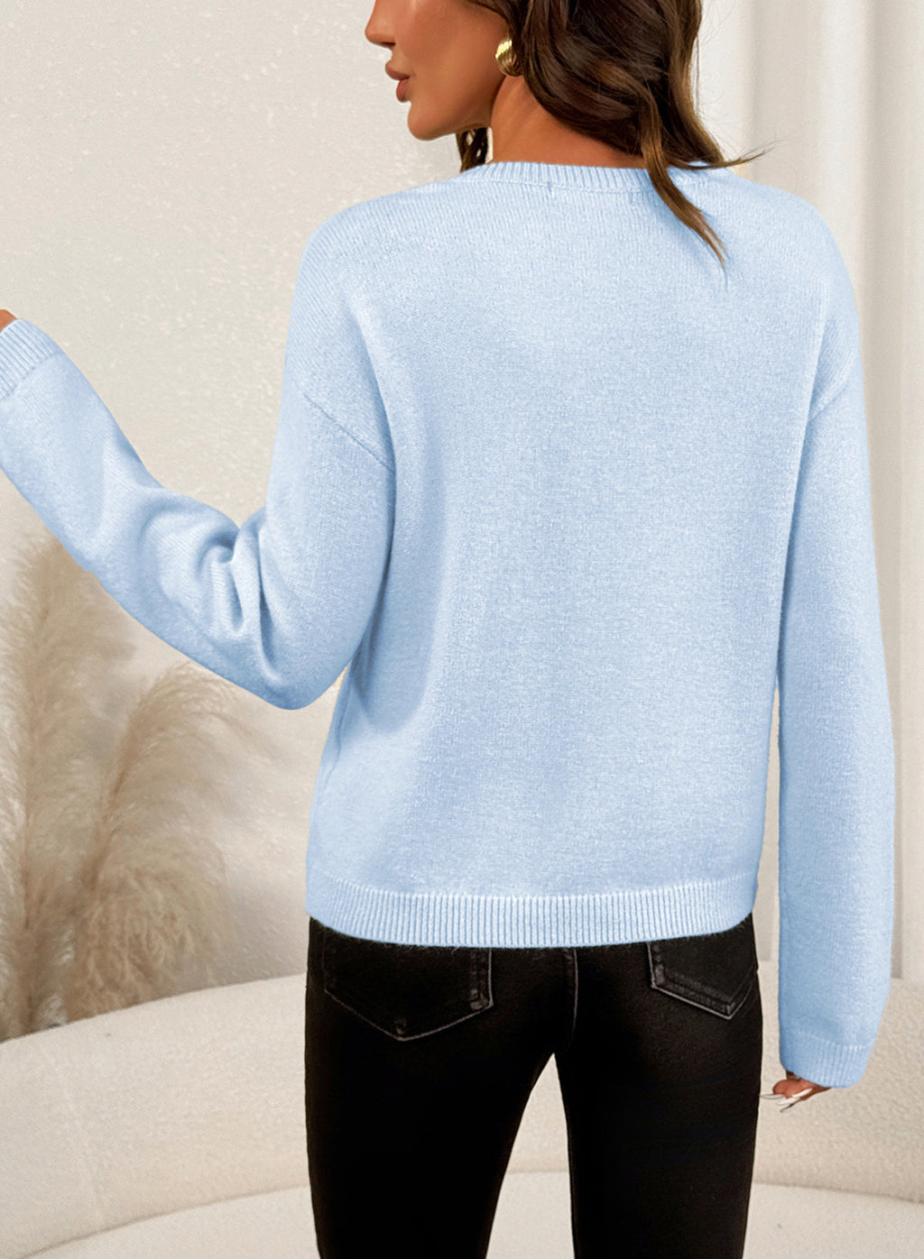 Pullover sweater