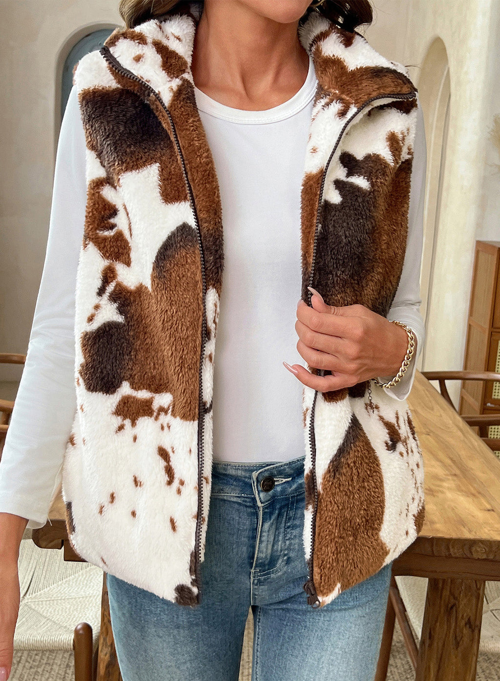 Dokotoo Womens Fleece Vest Zip Up Cow Print Sherpa Sleeveless Jacket