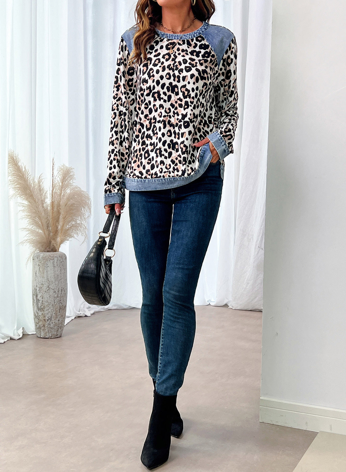 Women's Patchwork Patch Round Neck Long Sleeve Casual Loose T-Shirt
