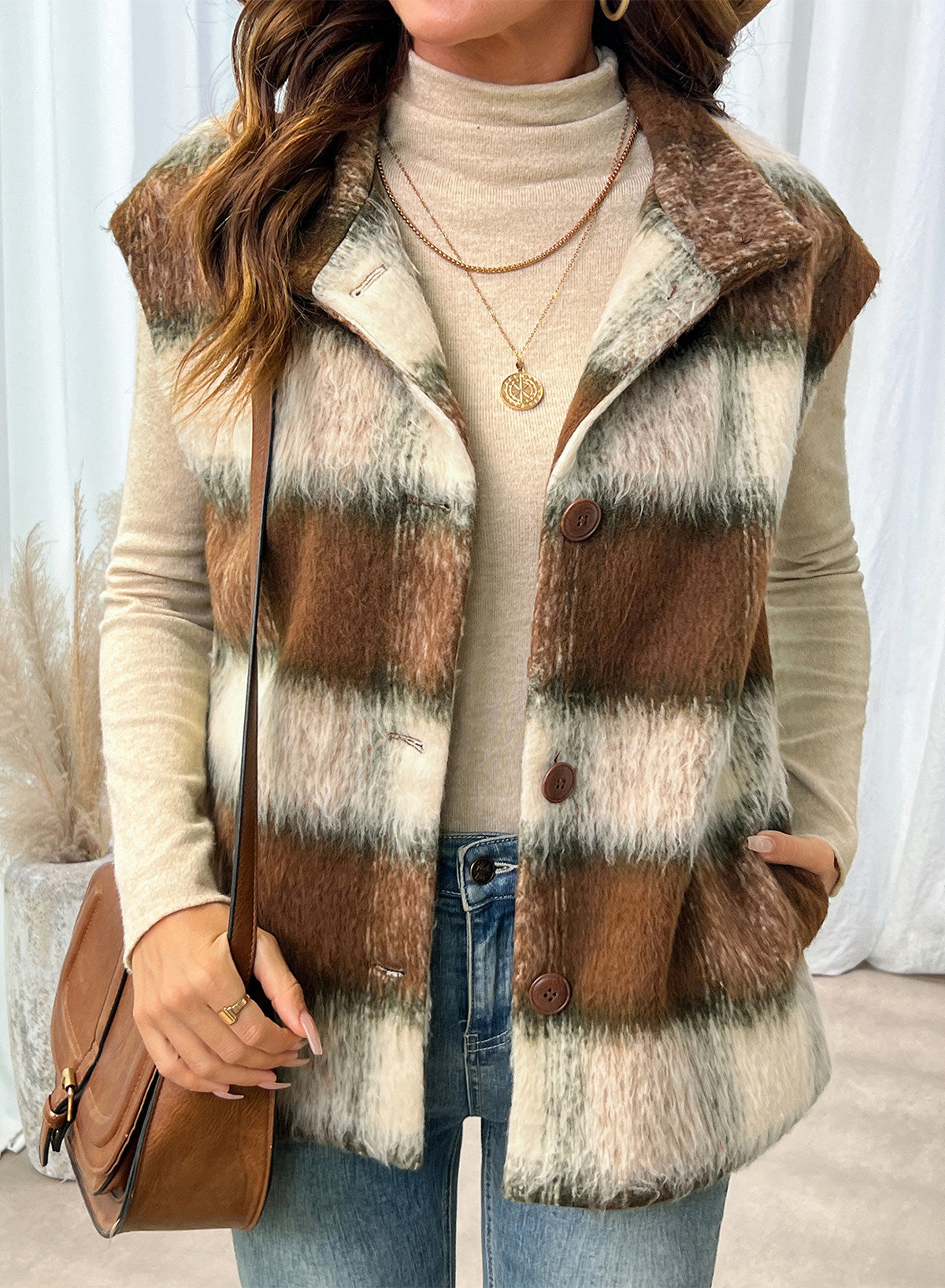 Dokotoo Oversized Plaid Vest Tops for Women Fleece Cap Sleeve Coats