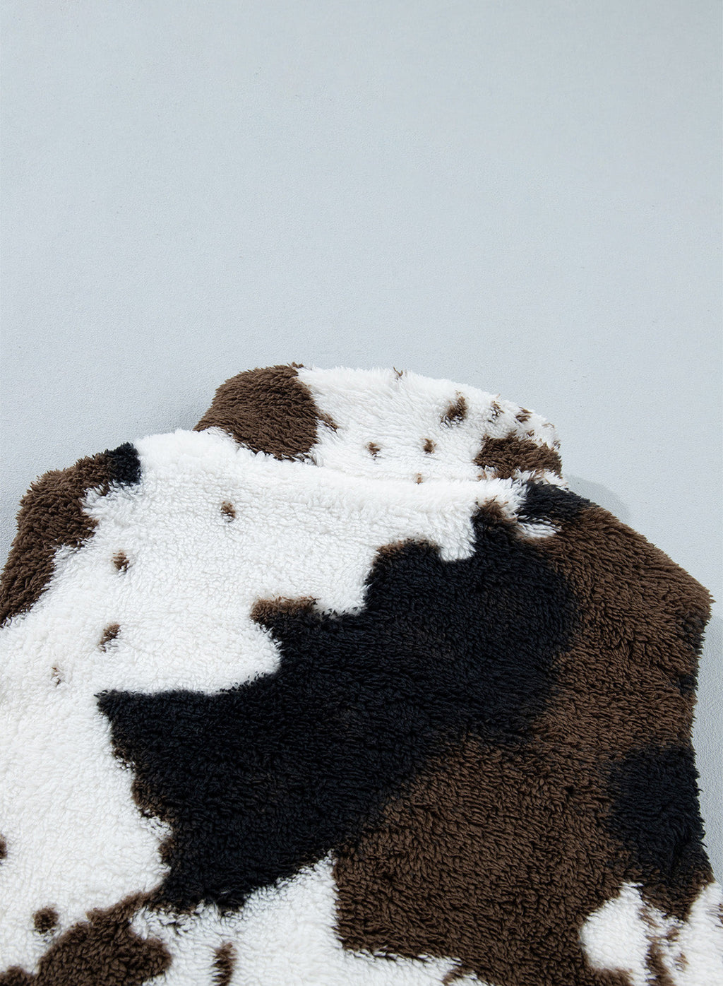 Dokotoo Womens Fleece Vest Zip Up Cow Print Sherpa Sleeveless Jacket