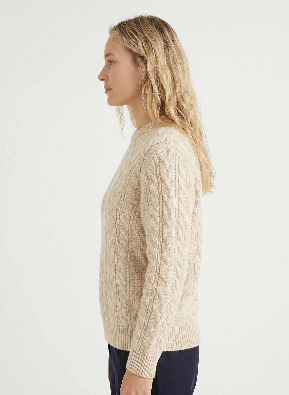 DOKOTOO Women's Cable Knit Crewneck Sweater, Beige Chunky Knit Pullover Jumper, Casual Warm Fall Winter Top